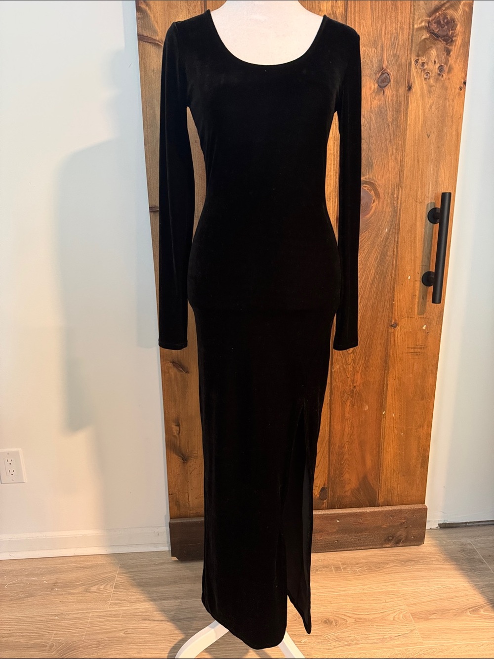 Fashion Nova Black Long Sleeve Velvet Maxi Dress